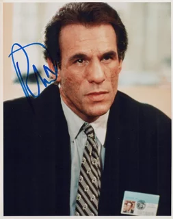 Robert Davi autograph