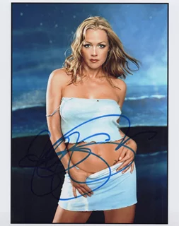 Jennie Garth autograph
