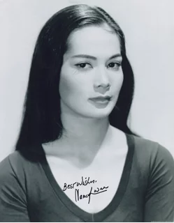 Nancy Kwan autograph