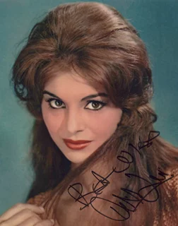Daliah Lavi autograph
