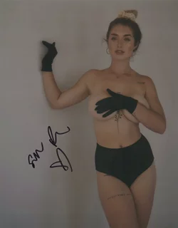 Emily Rainey autograph