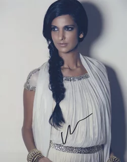 Poorna Jagannathan autograph