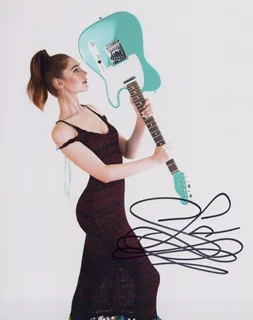 Serena Laurel autograph