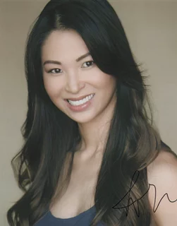 Jessica Lee autograph