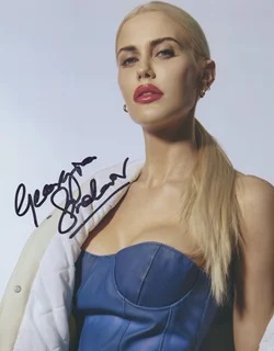 Georgia Sinclair autograph