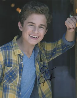 Sean Giambrone autograph