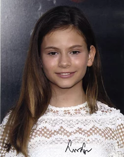 Lou Lou Safran autograph