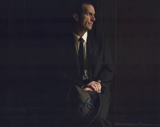 Denis O'Hare autograph