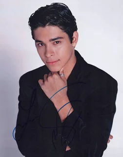 Wilmer Valderrama autograph