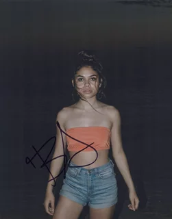 Bella Shepard autograph