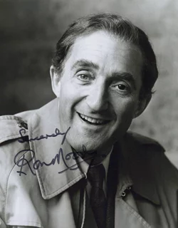 Ron Moody autograph