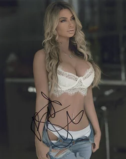 Bri Stern autograph