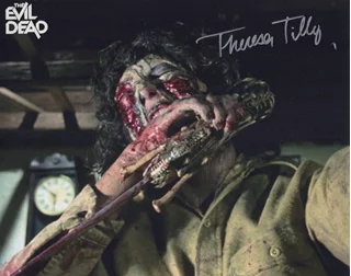 Theresa Tilly autograph