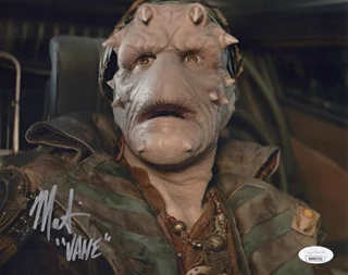 Marti Martulis autograph