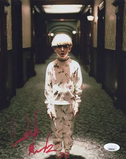 Courtland Mead autograph