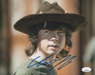 Chandler Riggs autograph