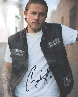 Charlie Hunnam autograph