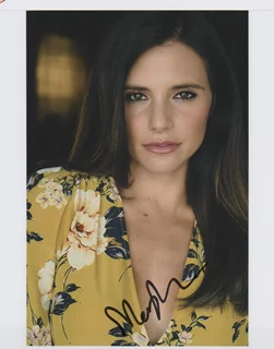 Maria Shapley autograph