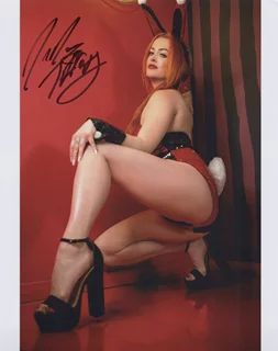 Julia Tiffany autograph