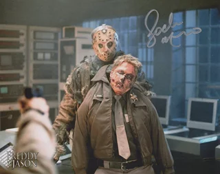 Lochlyn Munro autograph
