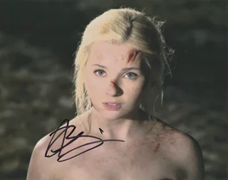 Abigail Breslin autograph