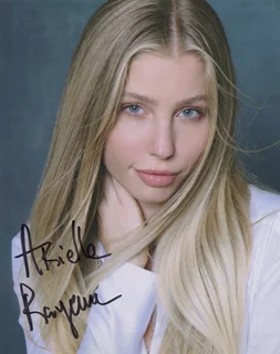 Arielle Raycene autograph