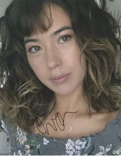 Nichole Sakura autograph