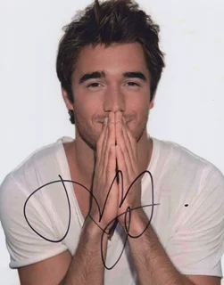 Joshua  Bowman autograph