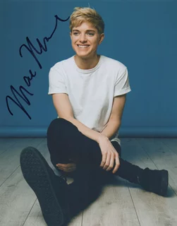 Mae Martin autograph
