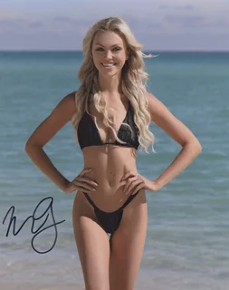 Michelle Carney autograph