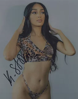 Kassandra Stokes autograph