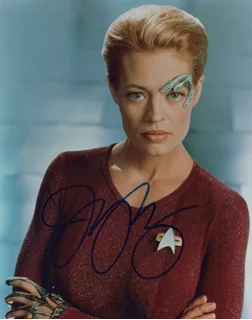 Jeri Ryan autograph