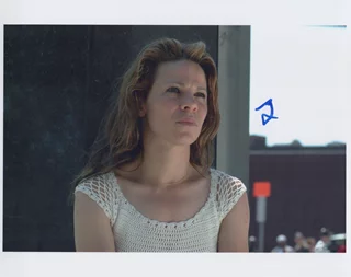 Lili Taylor autograph