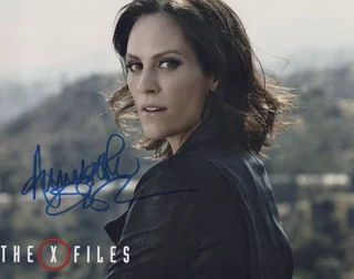 Annabeth Gish autograph