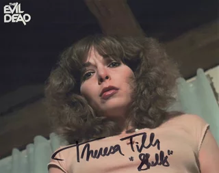 Theresa Tilly autograph