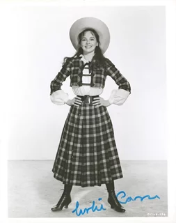 Leslie Caron autograph