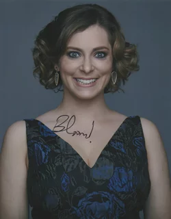 Rachel Bloom autograph
