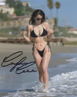 Caylee Cowan autograph