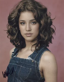 Izabellah Rae Diez autograph