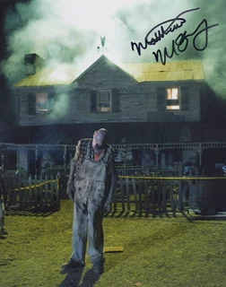 Matthew McGrory autograph