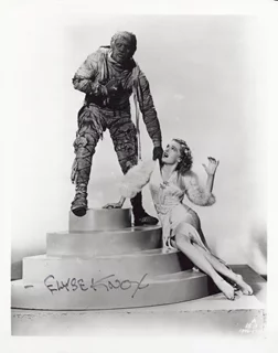 Elyse Knox autograph