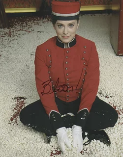 Rachel Bloom autograph