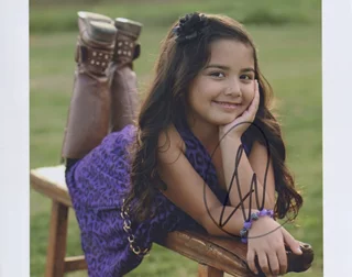 Julia Garcia autograph