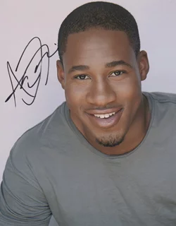 Aaron Jennings autograph