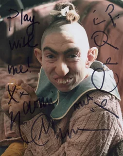 Naomi Grossman autograph