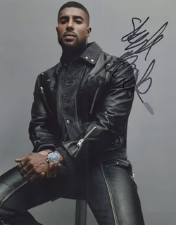 Skyh Black autograph