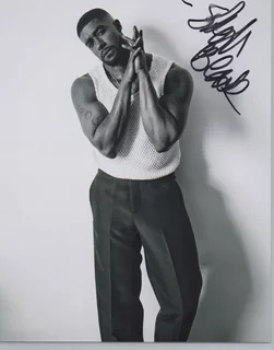 Skyh Black autograph