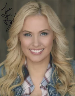 Darcy Donavan autograph