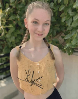 Lily Brooks O'Briant autograph