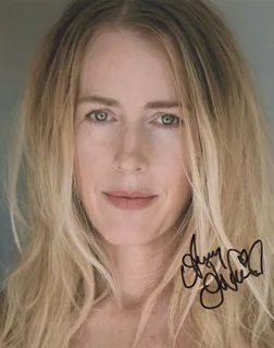 Amy O'Neill autograph